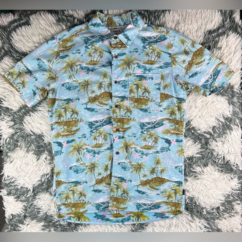 Hurley Men's Casual Fit Short Sleeve Button Down Size Small Blue